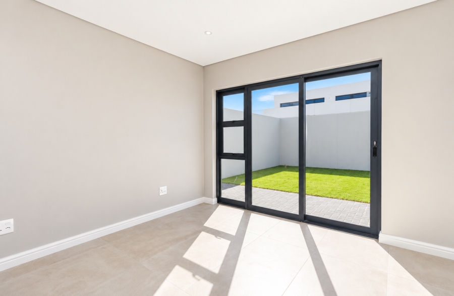 4 Bedroom Property for Sale in Sandown Western Cape
